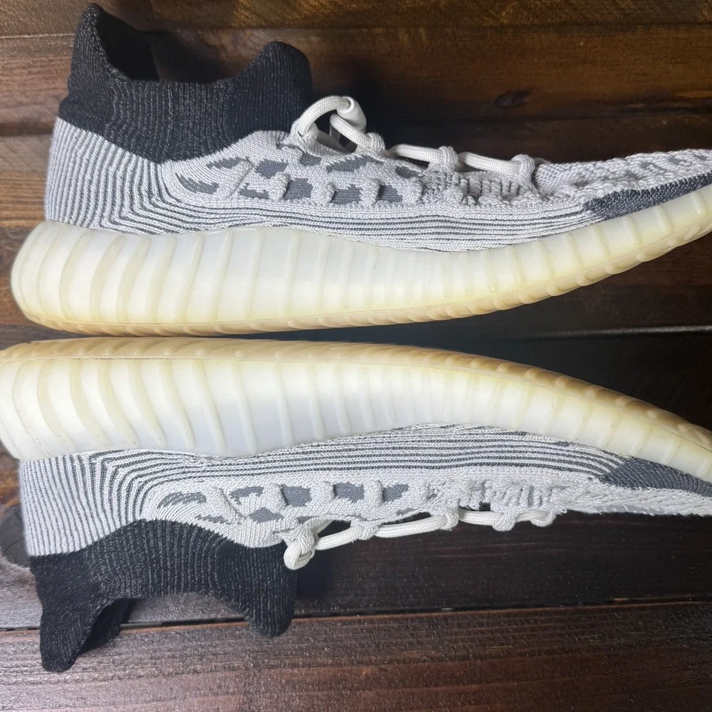 Adidas Mens Yeezy Boost 350 V2 CMPCT IG 9608 Panda Size 13 (12